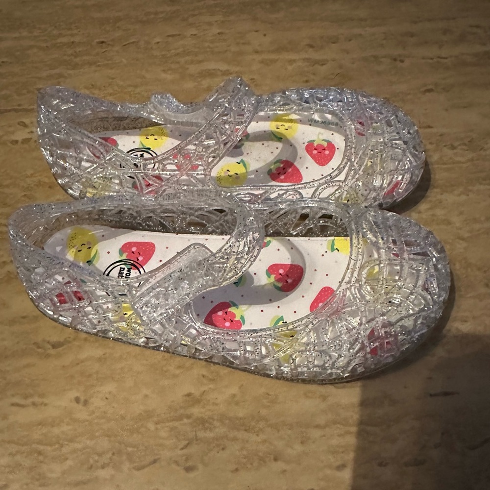 Wonder Nation clear with silver glitter jelly bean sandals NWOT